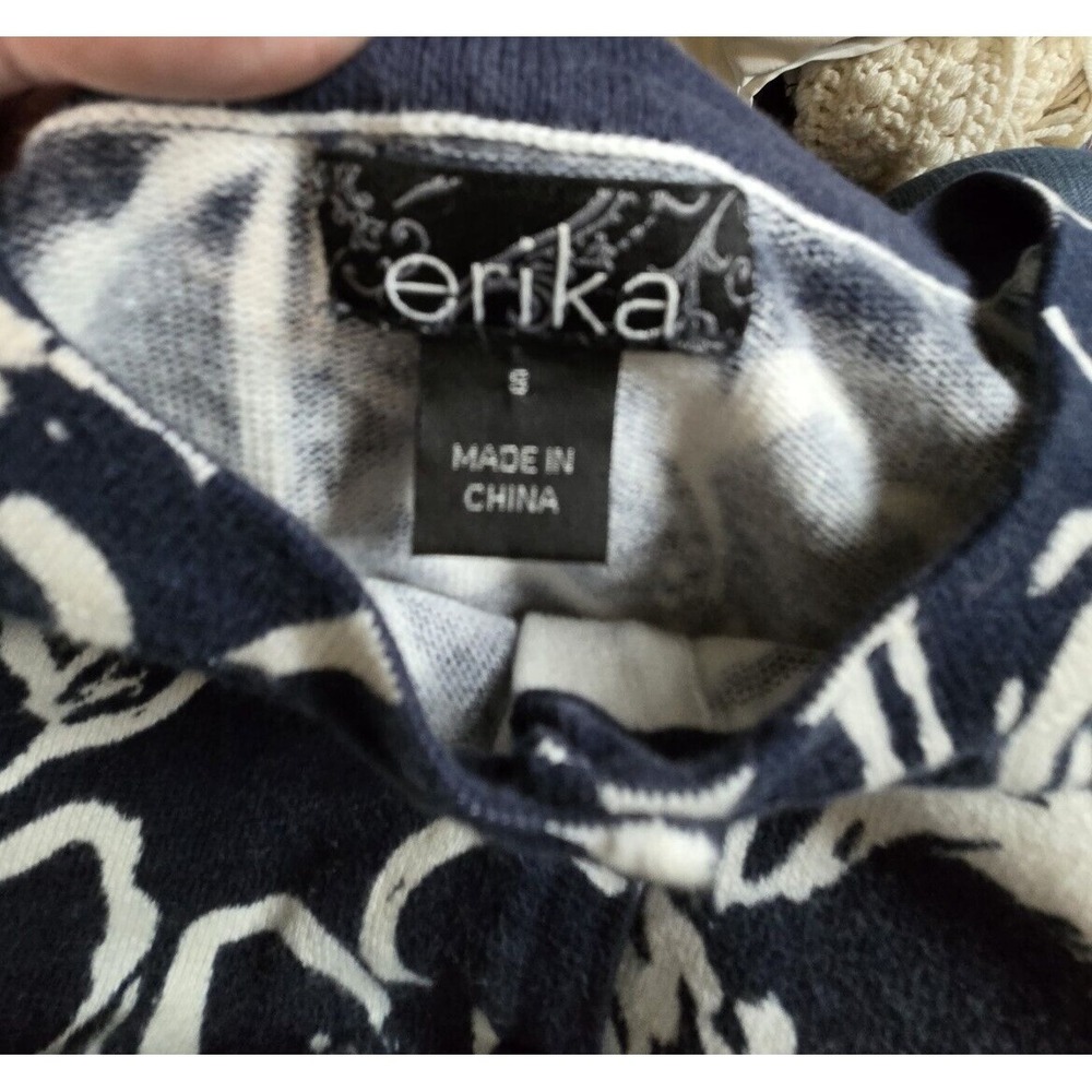 ERIKA Womens‎ Size S Button Up Cardigan Sweater Top Floral Blue White Grannycore - Picture 9 of 12